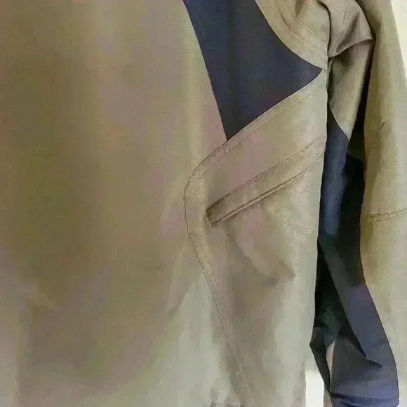 Gerry Men's Grey Insulated Jacket Snap Button & Zip Front & Side Pocket Size L - Picture 5 of 10